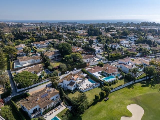 4 chambre Villa/Maison à vendre à Guadalmina Alta, Marbella avec piscine - 2 395 000 € (Ref: 8857690)