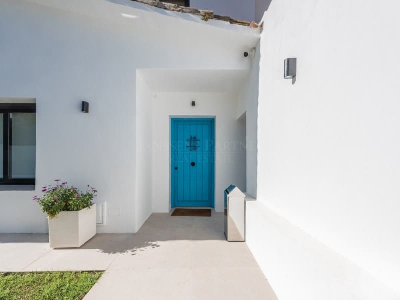 4 soveværelse Villa til salg i San Pedro de Alcantara med swimmingpool - € 2.395.000 (Ref: 8857690)