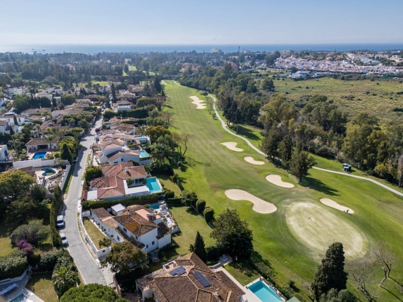 4 soveværelse Villa til salg i San Pedro de Alcantara med swimmingpool - € 2.395.000 (Ref: 8857690)
