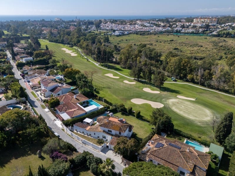 4 soveværelse Villa til salg i San Pedro de Alcantara med swimmingpool - € 2.395.000 (Ref: 8857690)