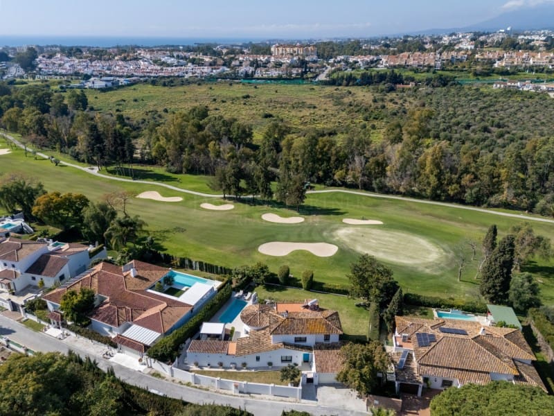 4 soveværelse Villa til salg i San Pedro de Alcantara med swimmingpool - € 2.395.000 (Ref: 8857690)