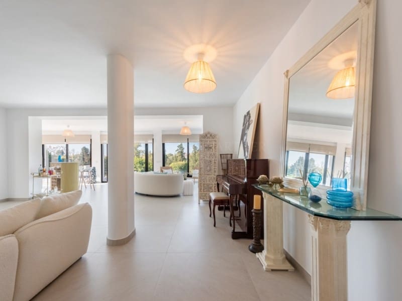 4 soveværelse Villa til salg i San Pedro de Alcantara med swimmingpool - € 2.395.000 (Ref: 8857690)
