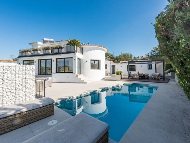 4 camera da letto Villa in vendita in Guadalmina Alta, Marbella con piscina - 2.395.000 € (Rif: 8857690)