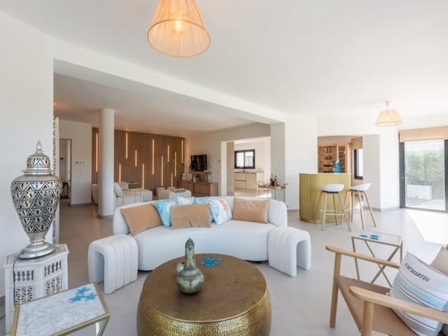 4 camera da letto Villa in vendita in Guadalmina Alta, Marbella con piscina - 2.395.000 € (Rif: 8857690)