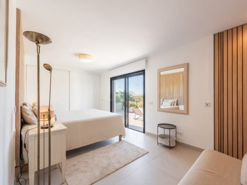 4 soveværelse Villa til salg i San Pedro de Alcantara med swimmingpool - € 2.395.000 (Ref: 8857690)