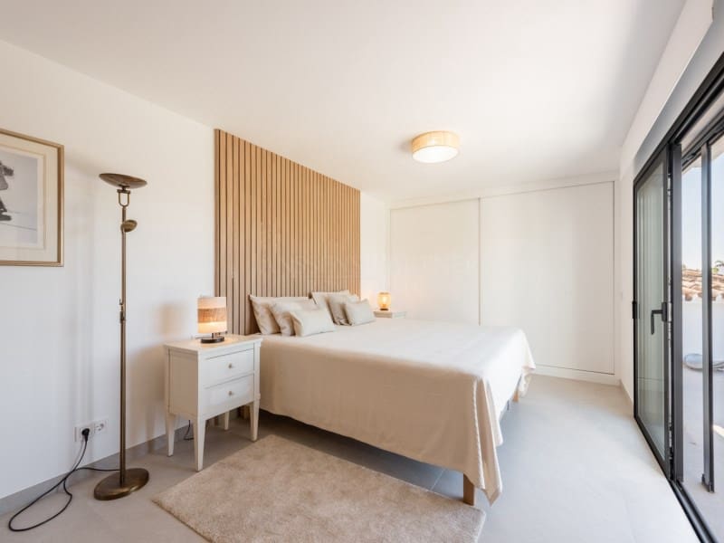 4 soveværelse Villa til salg i San Pedro de Alcantara med swimmingpool - € 2.395.000 (Ref: 8857690)