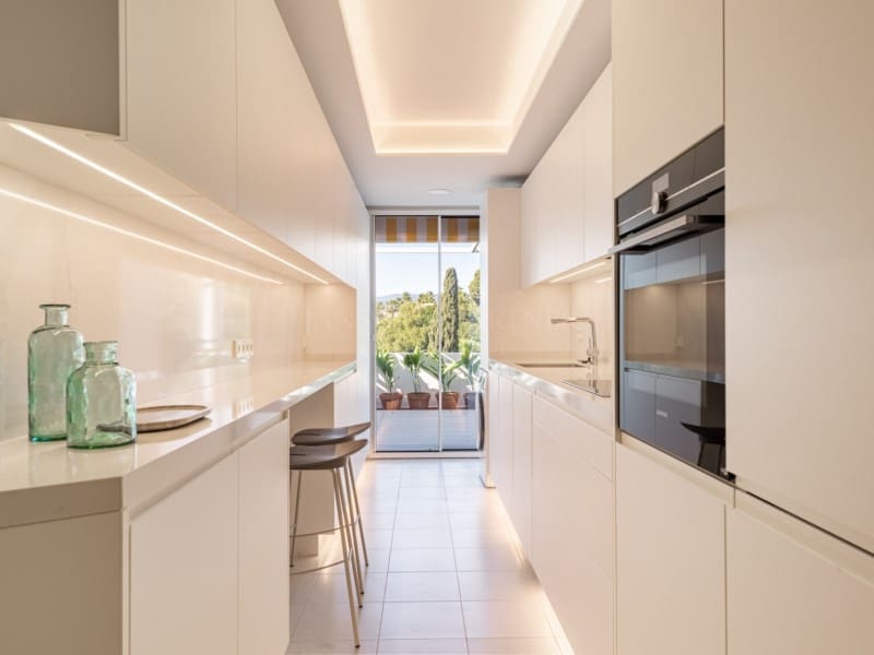 2 soverom Leilighet til salgs i Golden Mile med svømmebasseng - € 690 000 (Ref: 8857694)