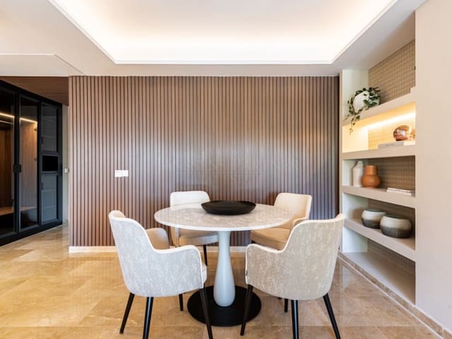 2 soverom Leilighet til salgs i Lomas De Marbella, Marbella med svømmebasseng - € 690 000 (Ref: 8857694)