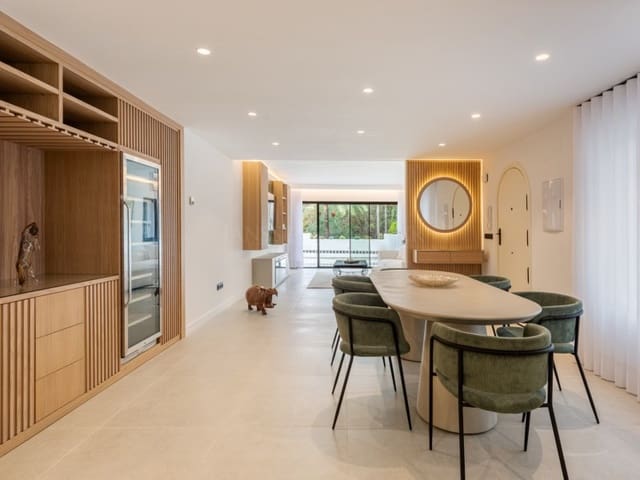 3 makuuhuone Huoneisto myytävänä paikassa Lomas De Marbella, Marbella mukana uima-altaan - 1 595 000 € (Ref: 8857697)