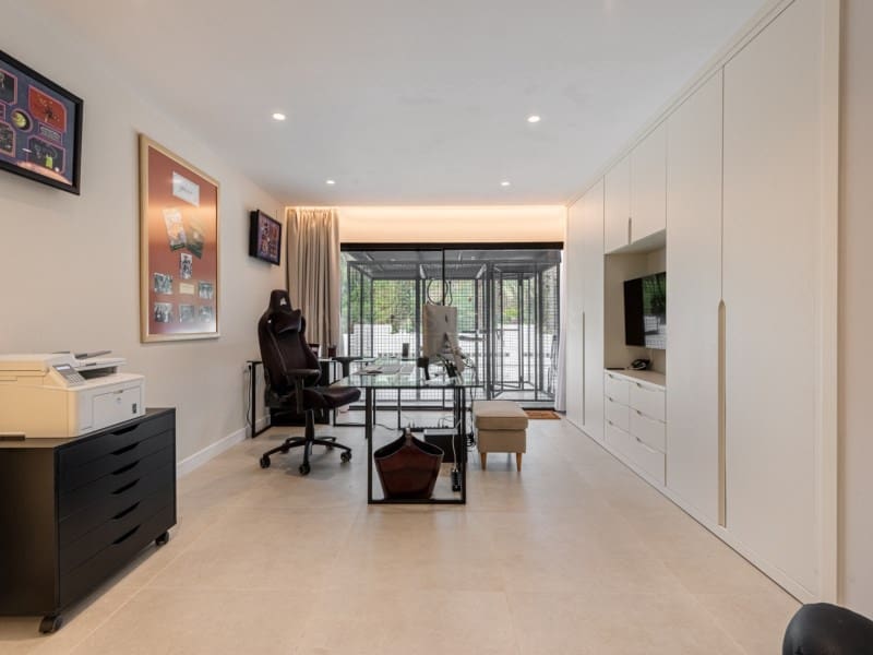 3 soveværelse Lejlighed til salg i Golden Mile med swimmingpool - € 1.595.000 (Ref: 8857697)