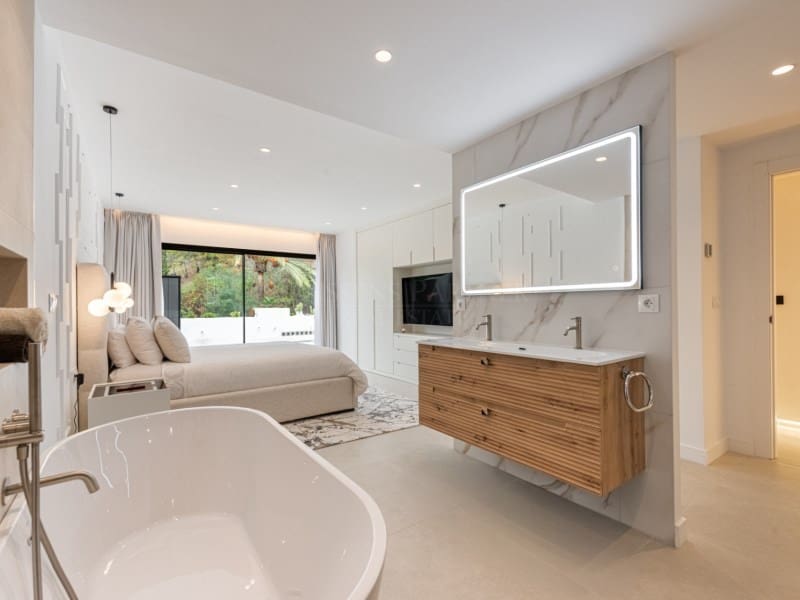 3 soveværelse Lejlighed til salg i Golden Mile med swimmingpool - € 1.595.000 (Ref: 8857697)