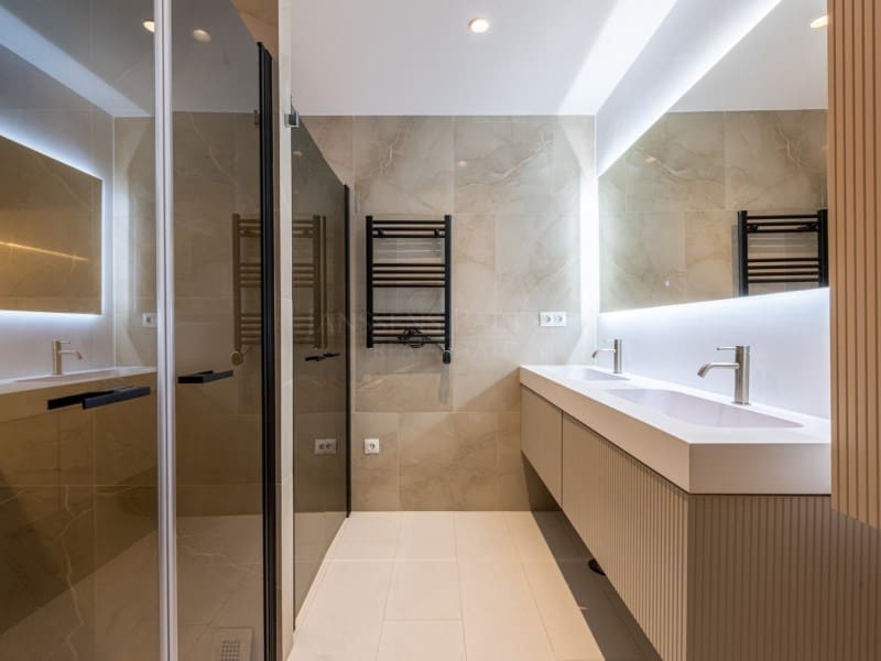 3 soveværelse Lejlighed til salg i Golden Mile med swimmingpool - € 1.595.000 (Ref: 8857697)