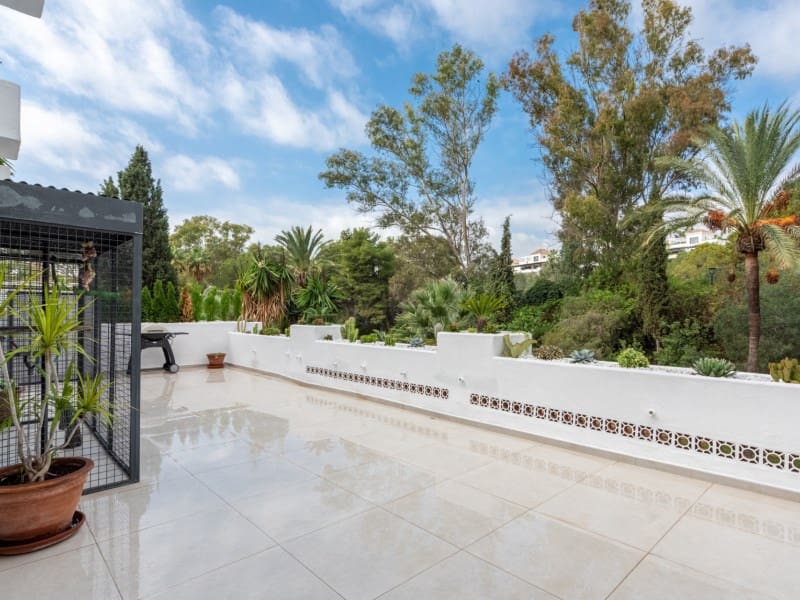 3 soveværelse Lejlighed til salg i Golden Mile med swimmingpool - € 1.595.000 (Ref: 8857697)