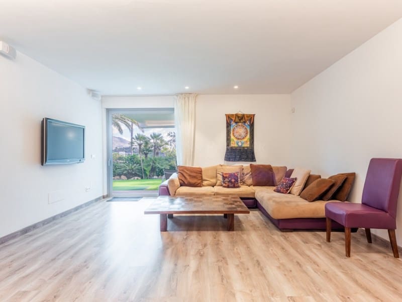 4 soveværelse Villa til salg i Nueva Andalucia med swimmingpool - € 3.350.000 (Ref: 8857698)