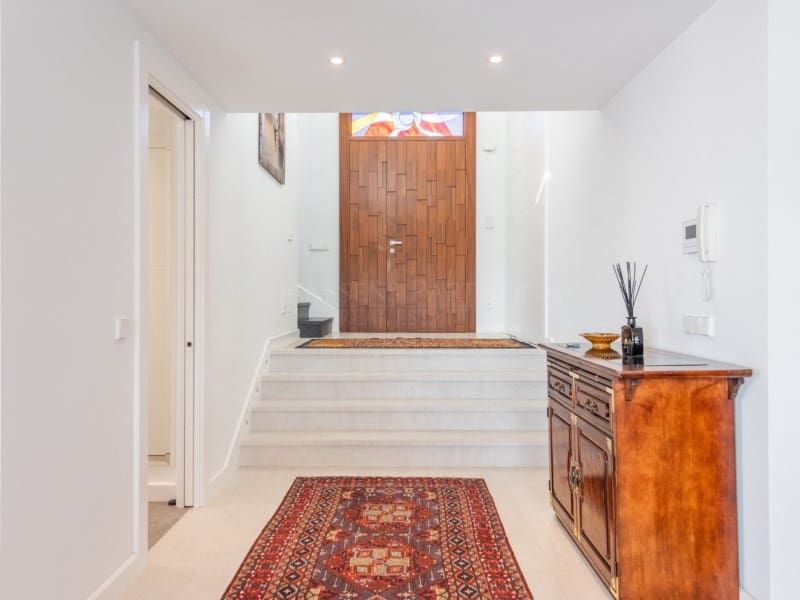 4 soveværelse Villa til salg i Nueva Andalucia med swimmingpool - € 3.350.000 (Ref: 8857698)