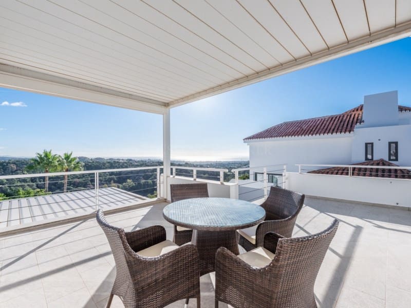 4 soveværelse Villa til salg i Nueva Andalucia med swimmingpool - € 3.350.000 (Ref: 8857698)