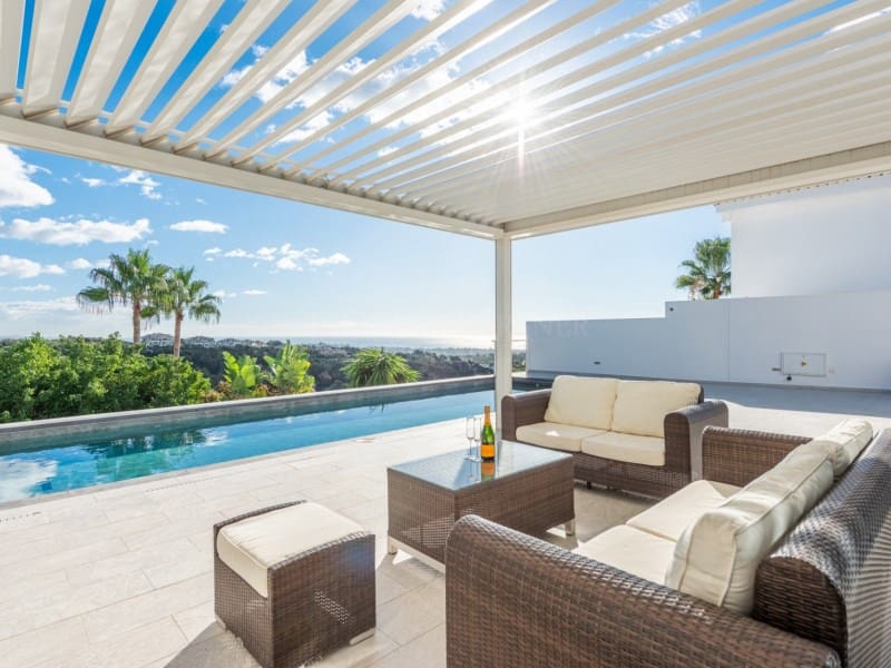 4 soveværelse Villa til salg i Nueva Andalucia med swimmingpool - € 3.350.000 (Ref: 8857698)