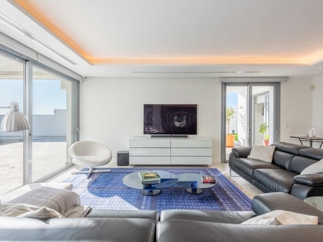 Chalet de 4 habitaciones en Nueva Andalucía Centro, Marbella en venta con piscina - 3.350.000 € (Ref: 8857698)