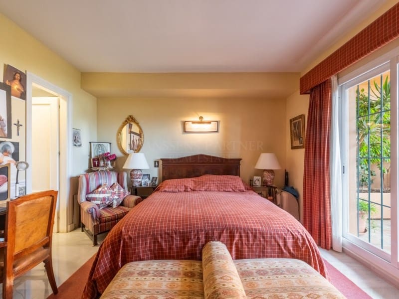 3 makuuhuone Huoneisto myytävänä paikassa Nueva Andalucia mukana uima-altaan - 1 950 000 € (Ref: 8857700)