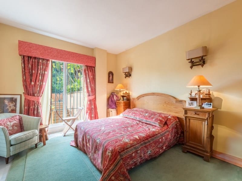 3 makuuhuone Huoneisto myytävänä paikassa Nueva Andalucia mukana uima-altaan - 1 950 000 € (Ref: 8857700)