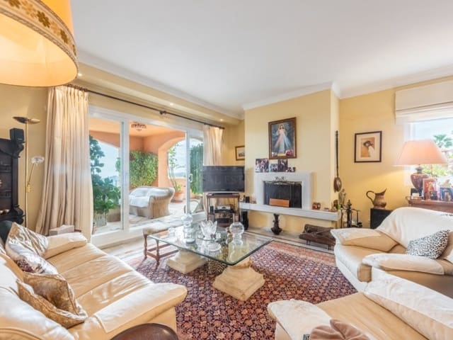 3 makuuhuone Huoneisto myytävänä paikassa Los Naranjos, Marbella mukana uima-altaan - 1 950 000 € (Ref: 8857700)