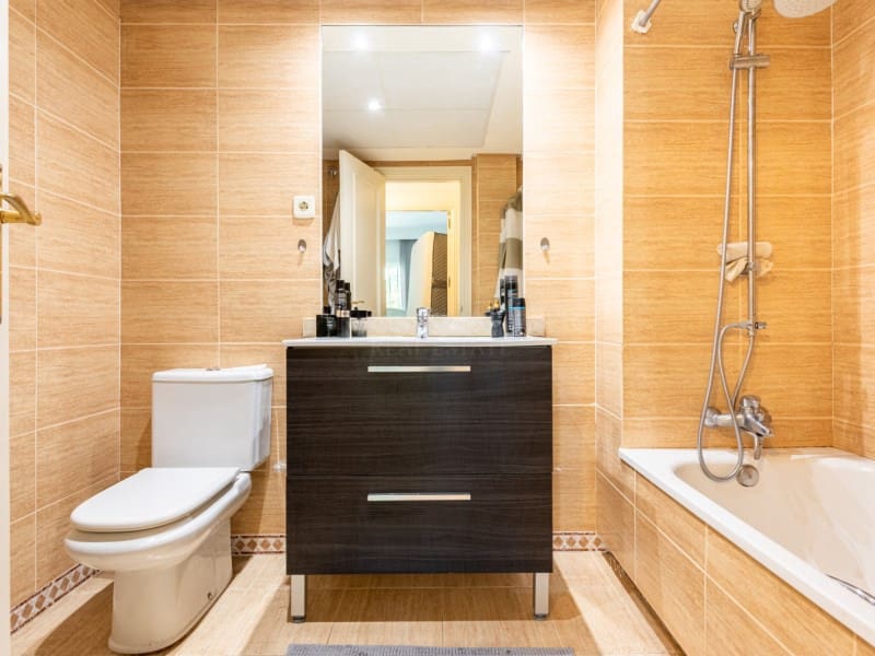 2 soverom Leilighet til salgs i Nueva Andalucia med svømmebasseng - € 450 000 (Ref: 8867102)