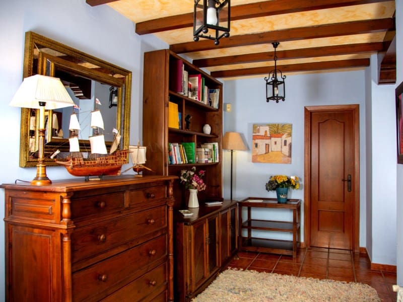 6 bedroom Villa for sale in Mijas Costa with pool - € 2,450,000 (Ref: 8867103)