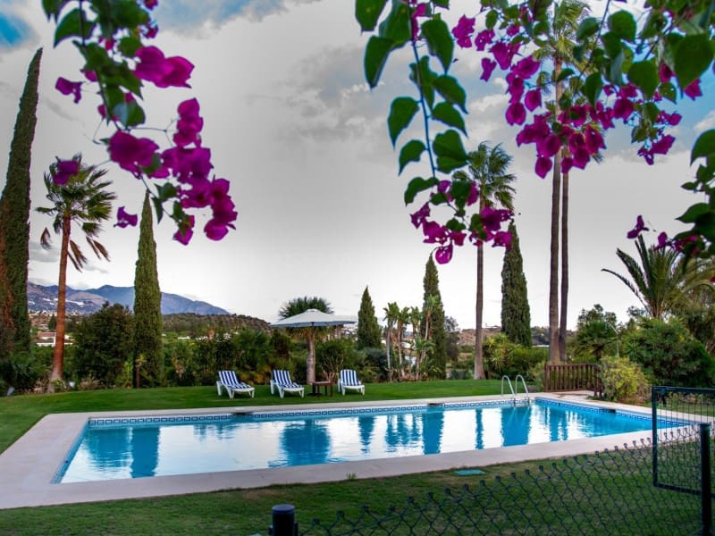 6 bedroom Villa for sale in Mijas Costa with pool - € 2,450,000 (Ref: 8867103)