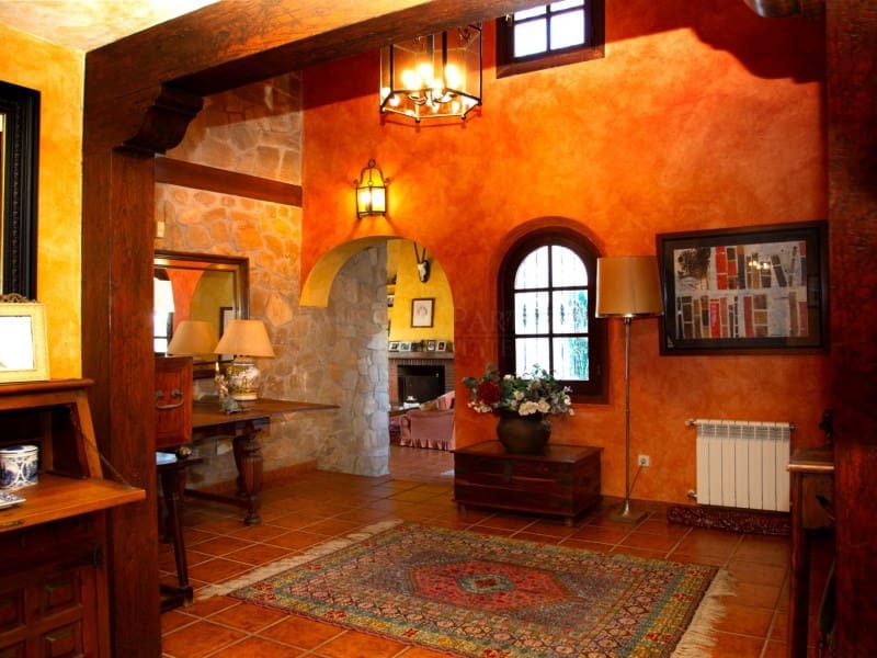 6 bedroom Villa for sale in Mijas Costa with pool - € 2,450,000 (Ref: 8867103)