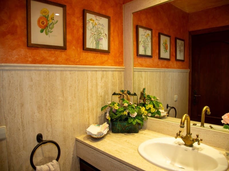 6 bedroom Villa for sale in Mijas Costa with pool - € 2,450,000 (Ref: 8867103)