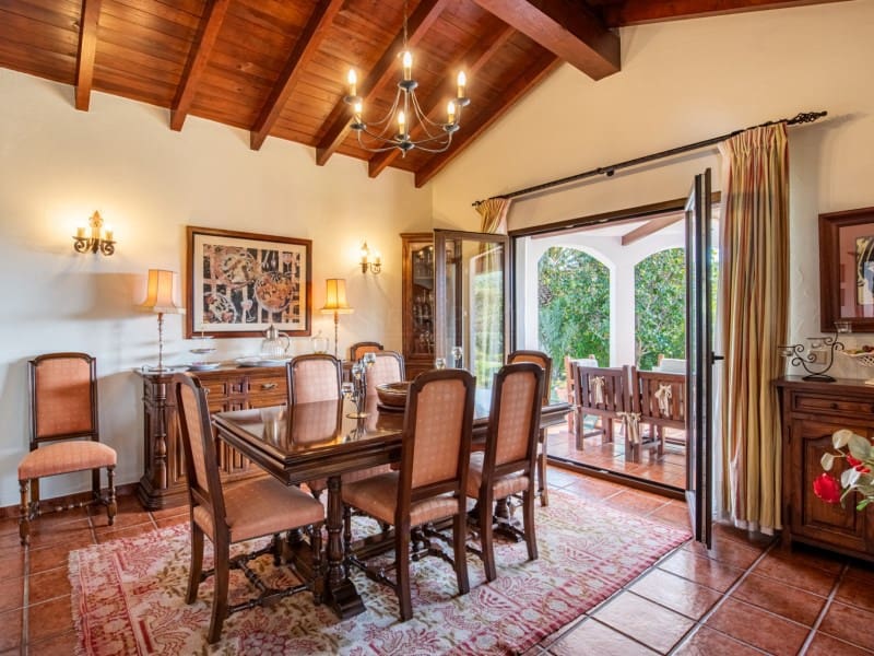 6 soveværelse Villa til salg i Mijas Costa med swimmingpool - € 2.600.000 (Ref: 8867103)