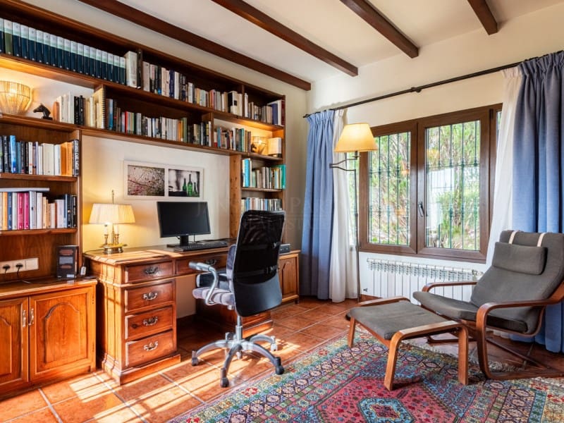 6 soveværelse Villa til salg i Mijas Costa med swimmingpool - € 2.600.000 (Ref: 8867103)