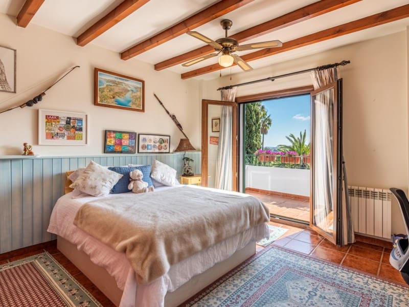 6 soveværelse Villa til salg i Mijas Costa med swimmingpool - € 2.600.000 (Ref: 8867103)