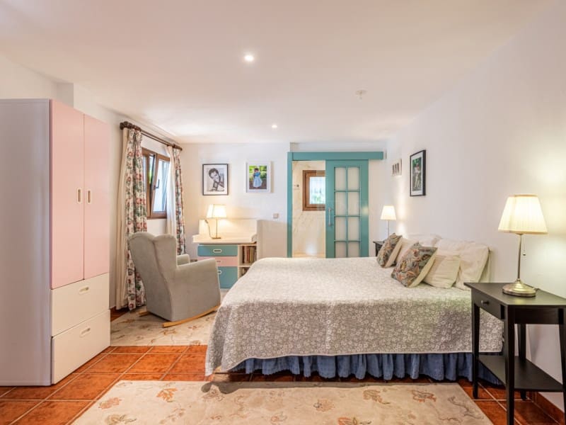 6 soveværelse Villa til salg i Mijas Costa med swimmingpool - € 2.600.000 (Ref: 8867103)