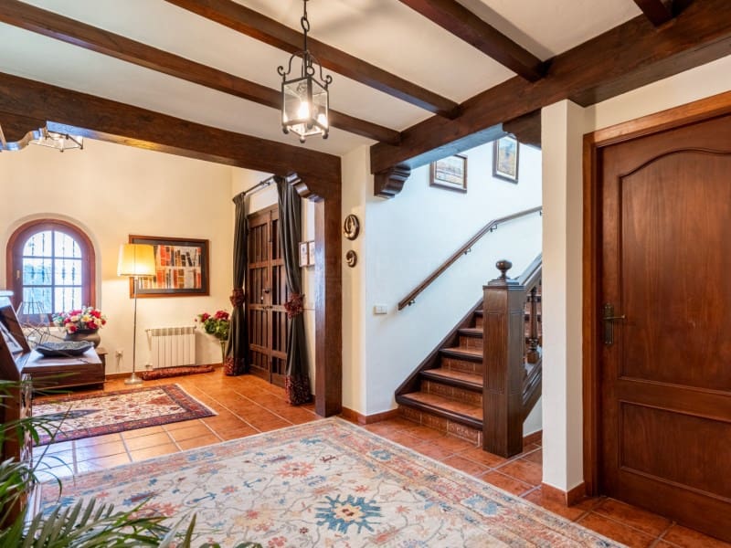 6 soveværelse Villa til salg i Mijas Costa med swimmingpool - € 2.600.000 (Ref: 8867103)