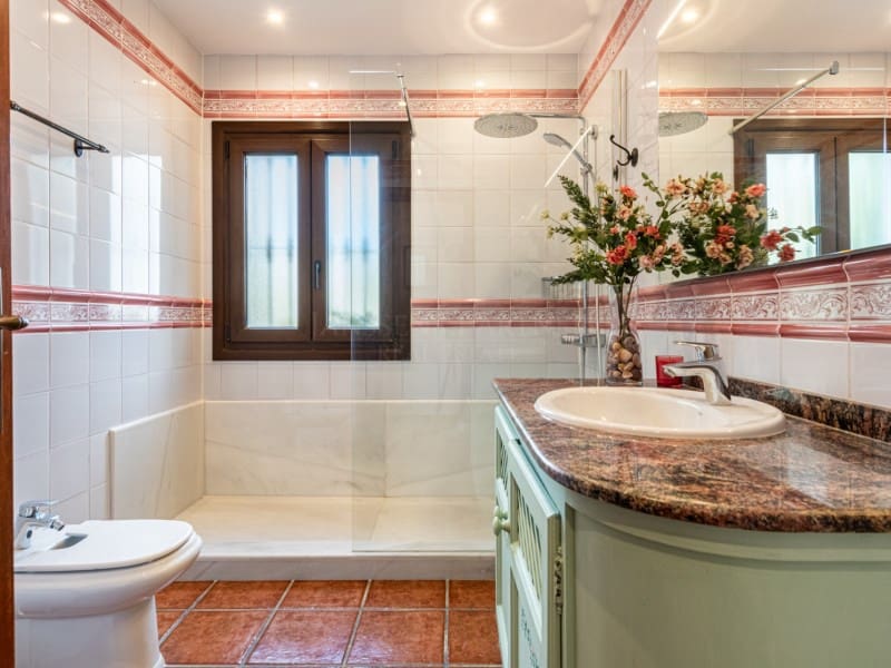 6 soveværelse Villa til salg i Mijas Costa med swimmingpool - € 2.600.000 (Ref: 8867103)