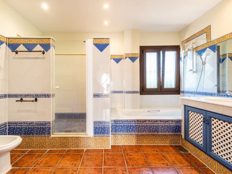 6 soveværelse Villa til salg i Mijas Costa med swimmingpool - € 2.600.000 (Ref: 8867103)