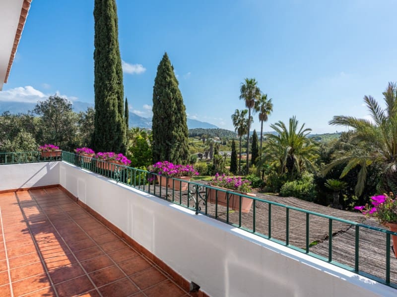 6 soveværelse Villa til salg i Mijas Costa med swimmingpool - € 2.600.000 (Ref: 8867103)