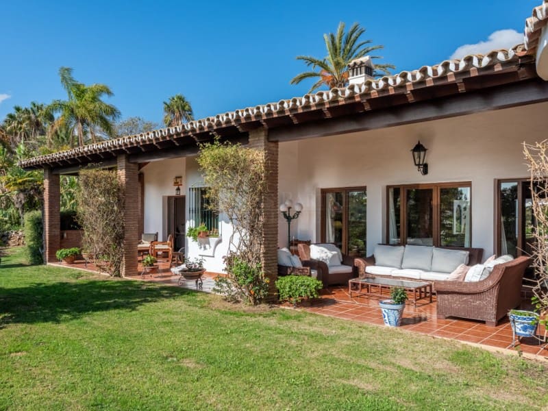 6 soveværelse Villa til salg i Mijas Costa med swimmingpool - € 2.600.000 (Ref: 8867103)