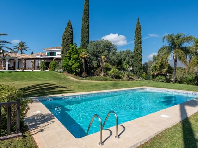 Chalet de 6 habitaciones en El Faro de Calaburra - Chaparral, Mijas en venta con piscina - 2.600.000 € (Ref: 8867103)