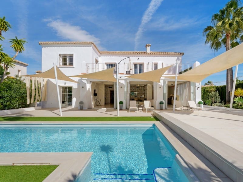 5 soveværelse Villa til salg i San Pedro de Alcantara med swimmingpool - € 2.200.000 (Ref: 8867104)