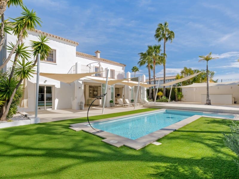 5 soveværelse Villa til salg i San Pedro de Alcantara med swimmingpool - € 2.200.000 (Ref: 8867104)