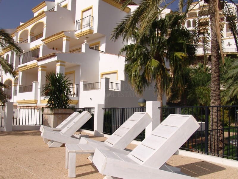 3 bedroom Flat for rent in Altea with pool garage - € 1,400 (Ref: 8905855)