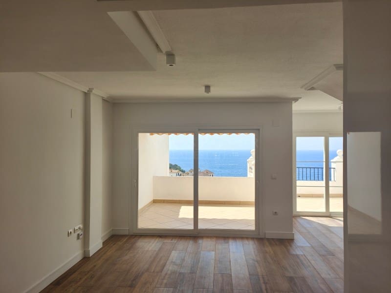 3 bedroom Flat for rent in Altea with pool garage - € 1,400 (Ref: 8905855)