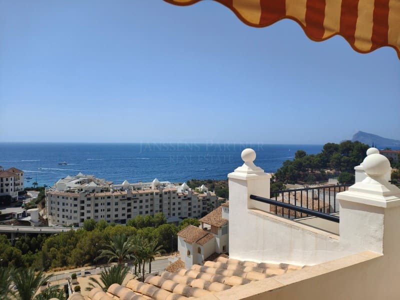 3 bedroom Flat for rent in Altea with pool garage - € 1,400 (Ref: 8905855)