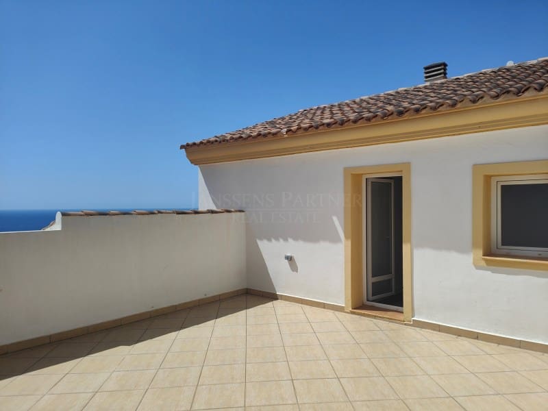 3 bedroom Flat for rent in Altea with pool garage - € 1,400 (Ref: 8905855)