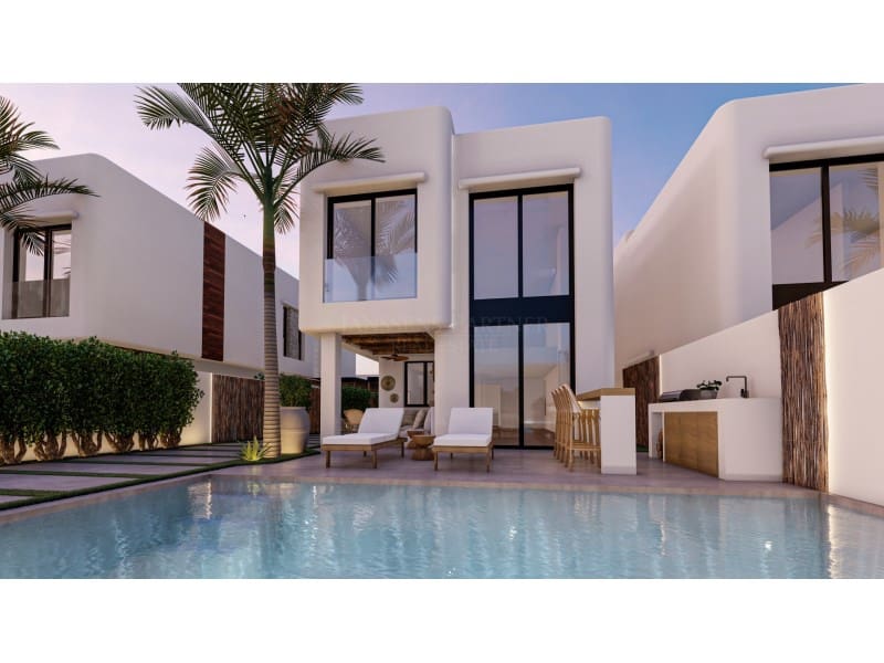 4 bedroom Villa for sale in Albir - € 875,000 (Ref: 8918072)