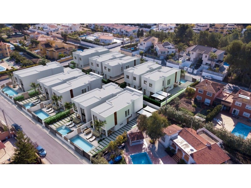 4 bedroom Villa for sale in Albir - € 875,000 (Ref: 8918072)