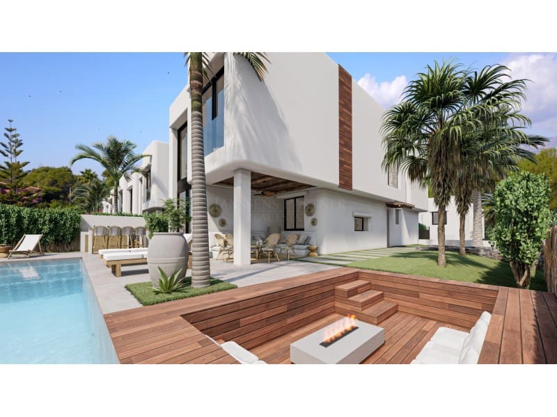 4 bedroom Villa for sale in Albir - € 875,000 (Ref: 8918072)