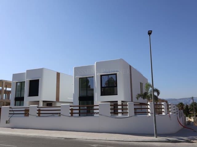 4 Zimmer Villa zu verkaufen in Albir, Alfaz del Pi / L'Alfàs del Pi - 875.000 € (Ref: 8918072)